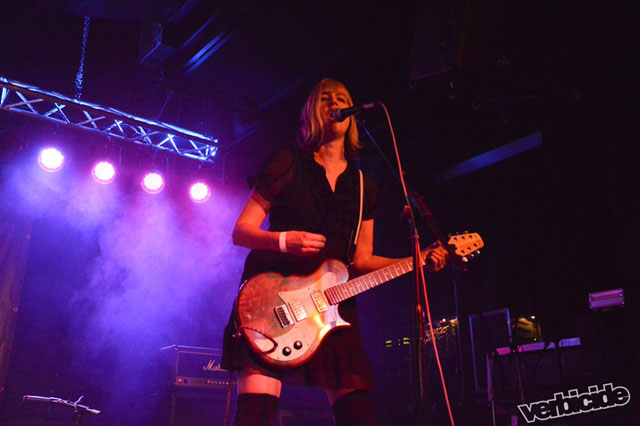Kim Shattuck performs with The Muffs, 5/27/13 at Las Vegas Country Saloon. Photo by Shahab Zargari